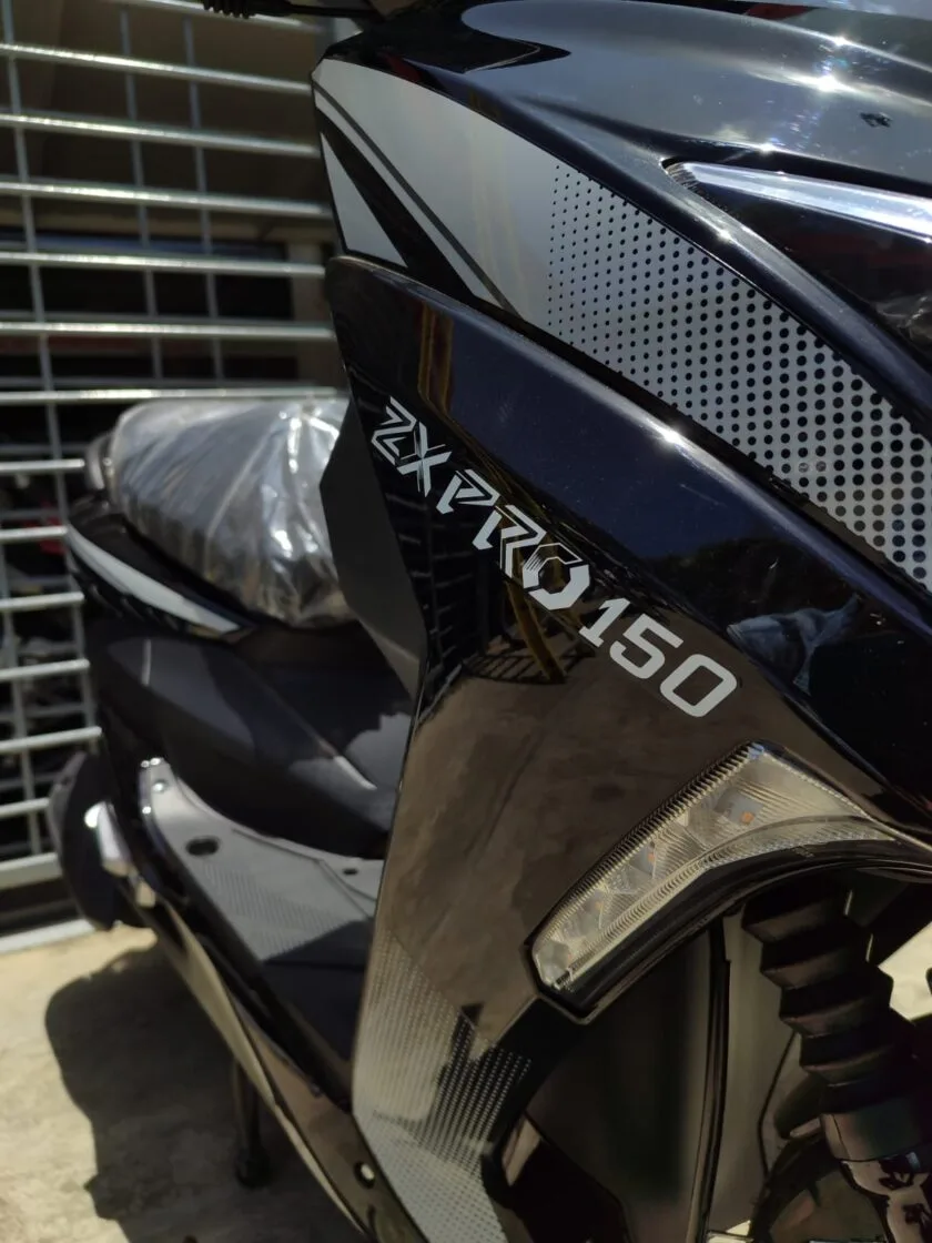 ZX 150 PRO - Negra - Imagen 8