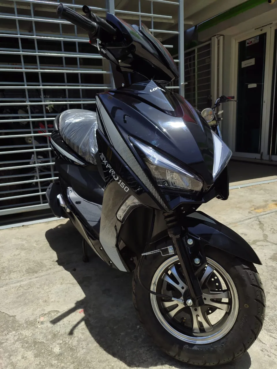ZX 150 PRO - Negra