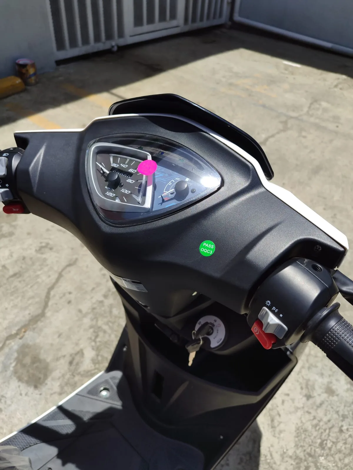 ZX 150 PRO - Blanca - Imagen 3